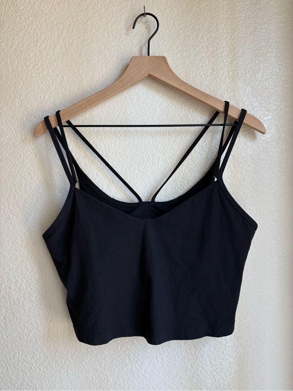 Lululemon Black Ribbed Cropped V-Neck Spaghetti Strap Yoga Tank Women’s